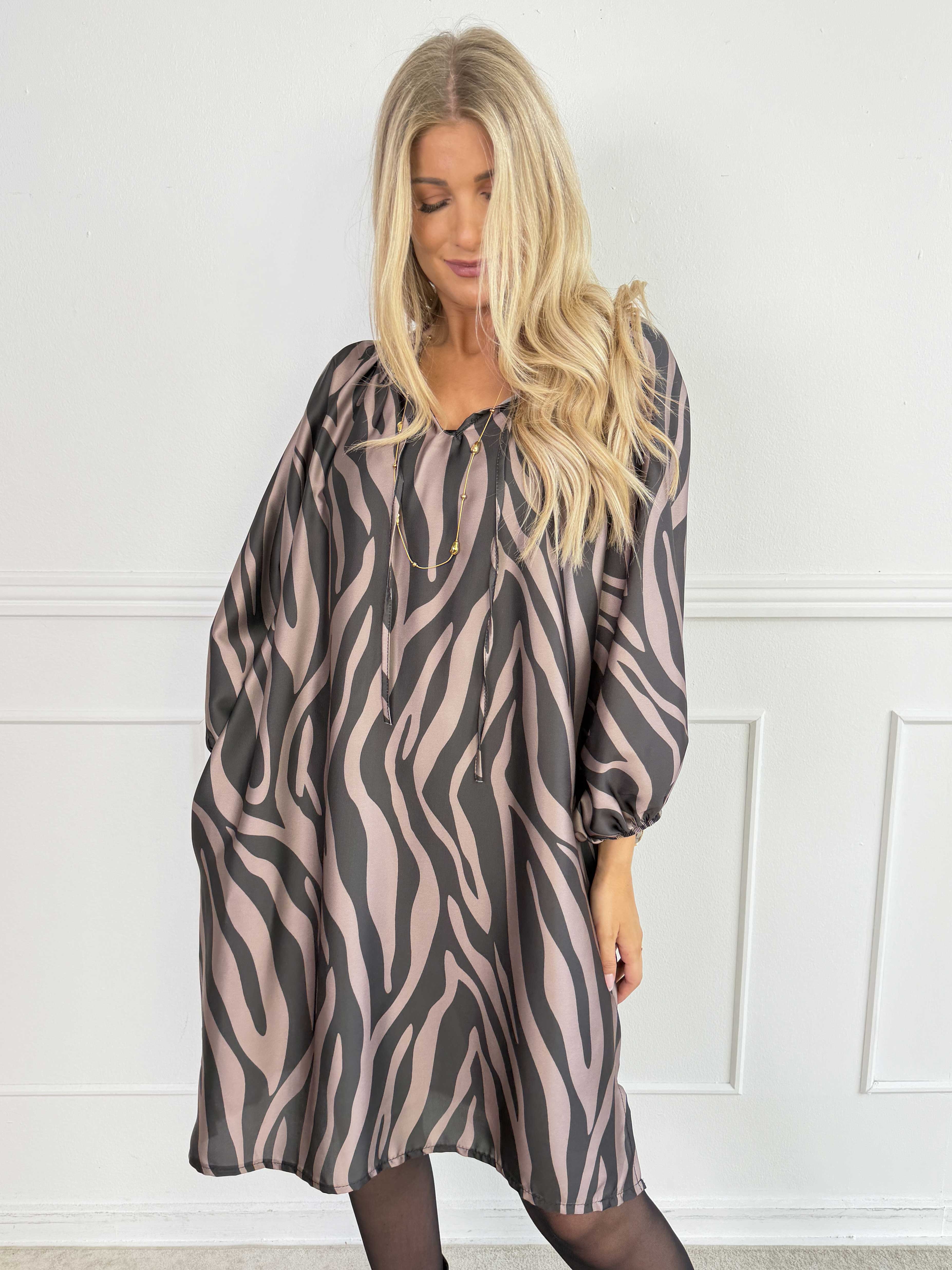 Amidala Print – Elegant tunikaklänning i olika mönster